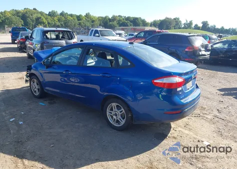 2018 Ford Fiesta Se z USA, uszkodzony, nr VIN 3FADP4BJXJM109256